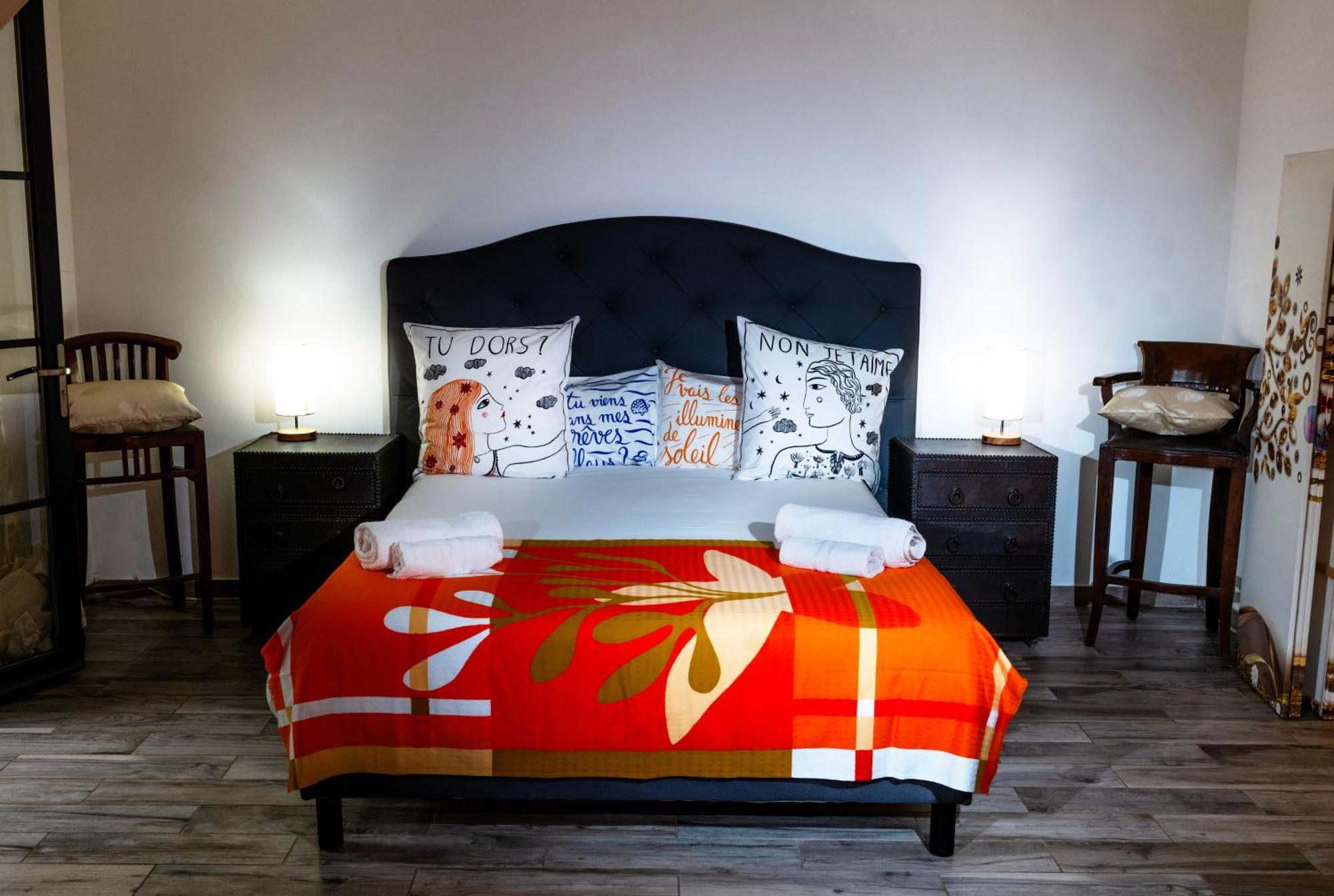 Les Canoubiers Luxe Et Serenite Au Coeur De Saint-Tropez Suites Spacieuses Avec Jardin Enchanteur Pokój zdjęcie