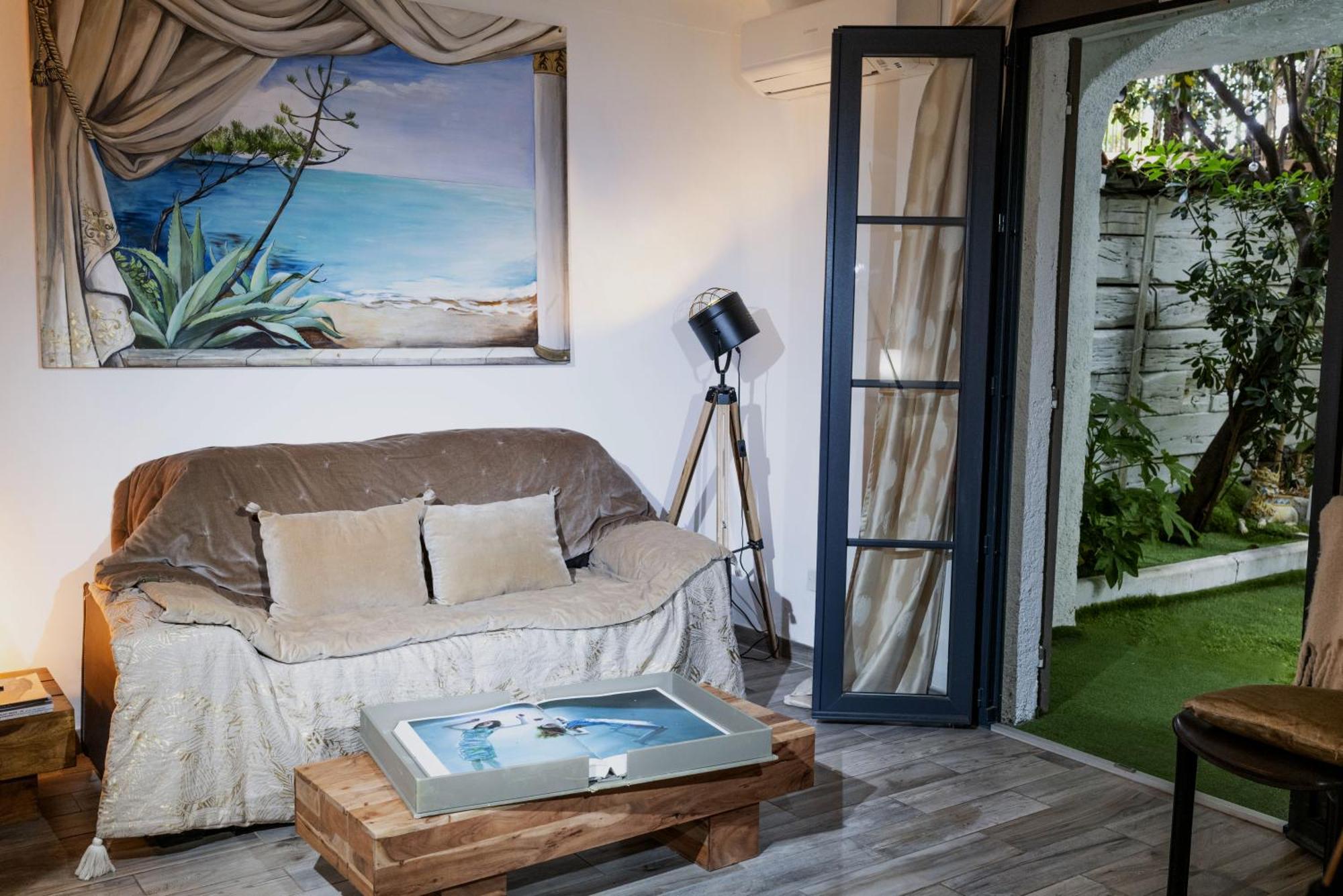 Les Canoubiers Luxe Et Serenite Au Coeur De Saint-Tropez Suites Spacieuses Avec Jardin Enchanteur Pokój zdjęcie